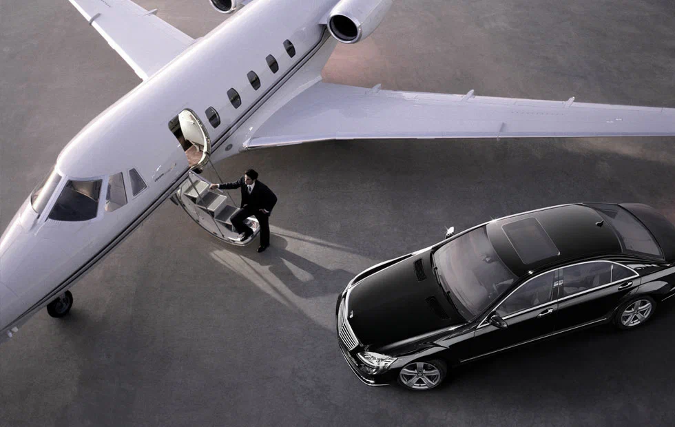 Airport Chauffeur Services in Downtown Dubai